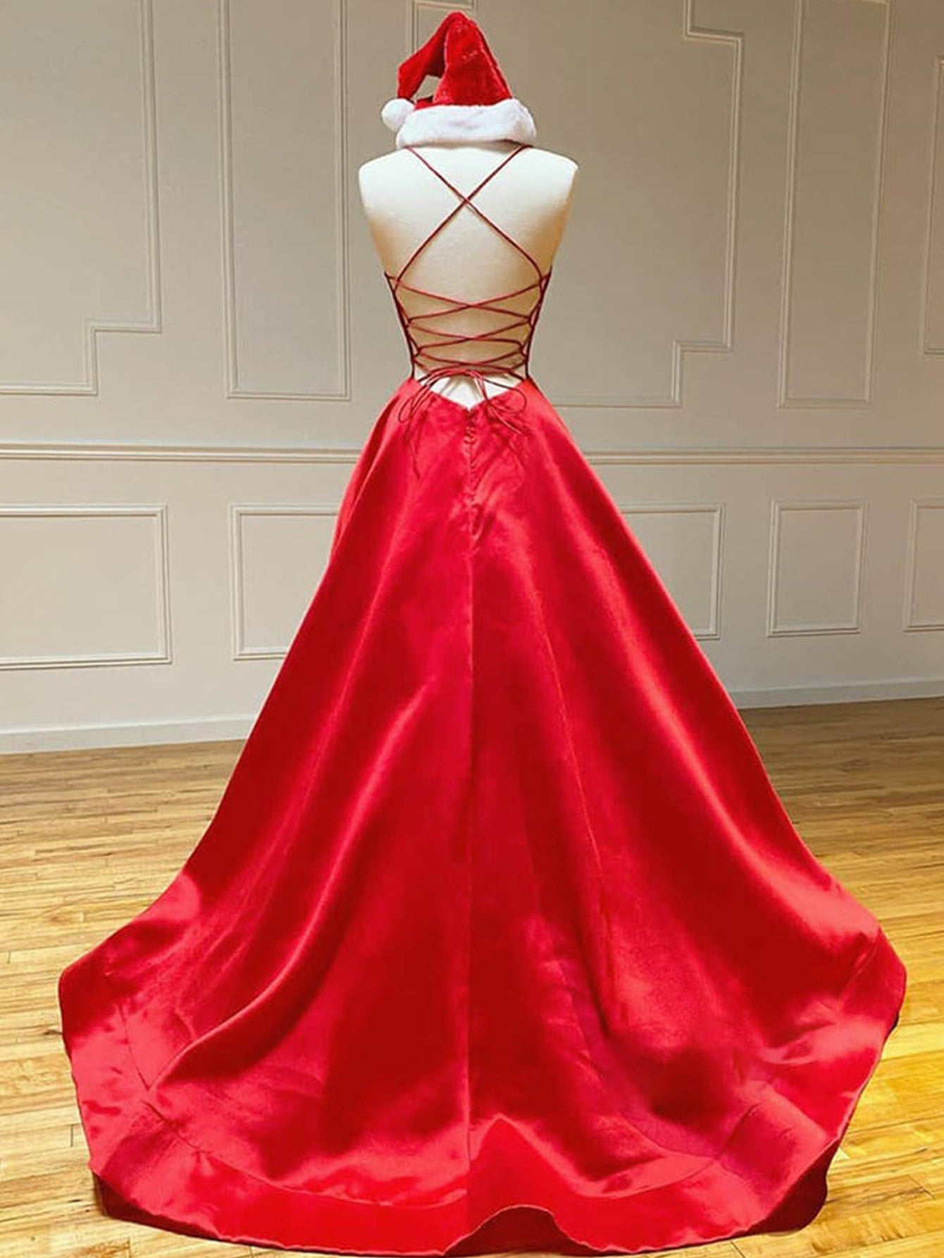 Vestido de fiesta largo de satén con escote en V y corte A