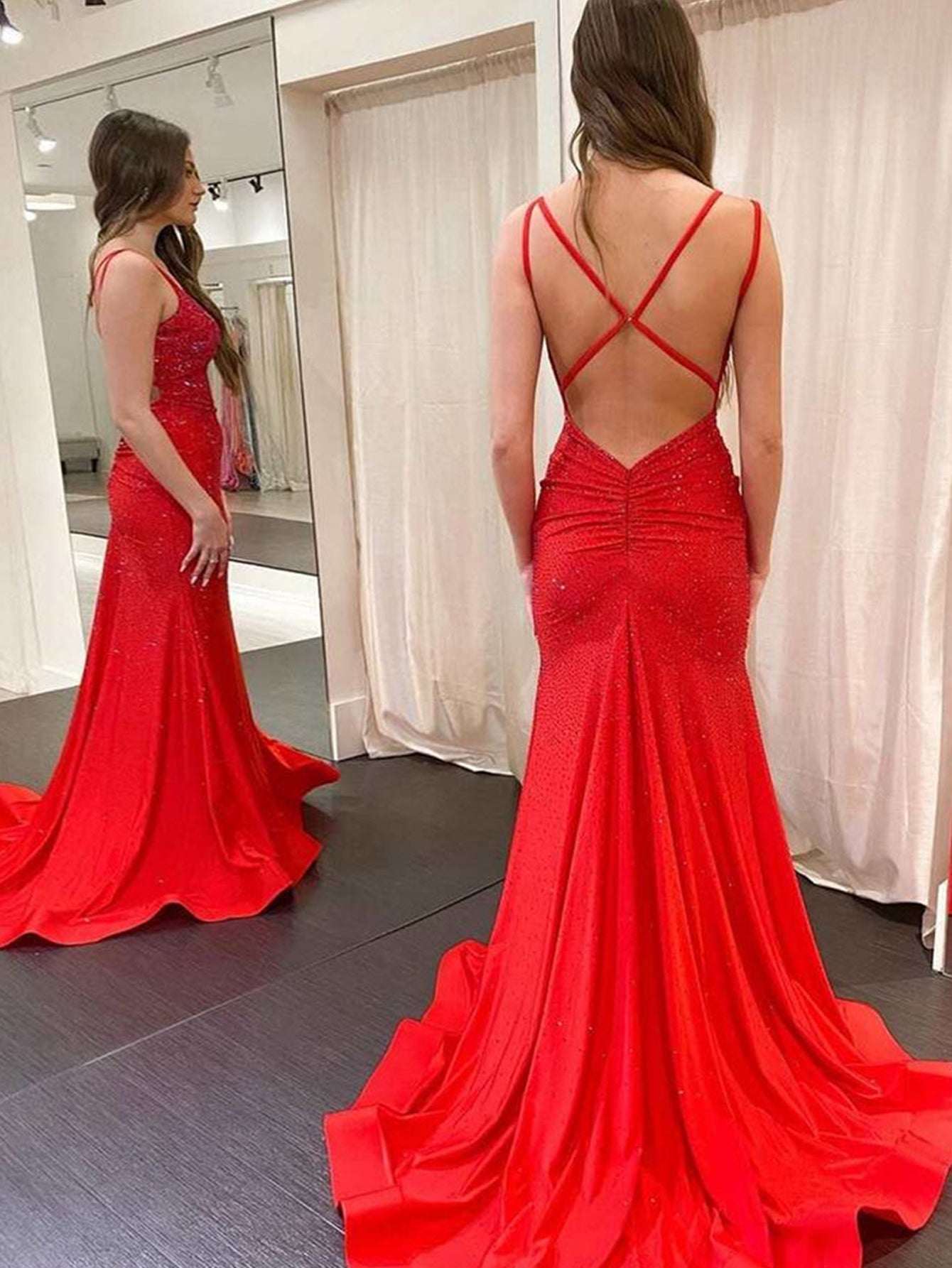 Vestido de fiesta de jersey con cuentas y escote en V de sirena