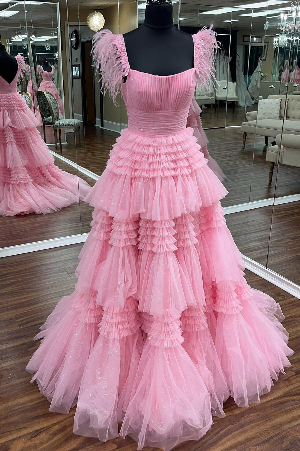 Roycebridal Lilah | Vestido de fiesta de tul brillante con tirantes finos y abertura en forma de A