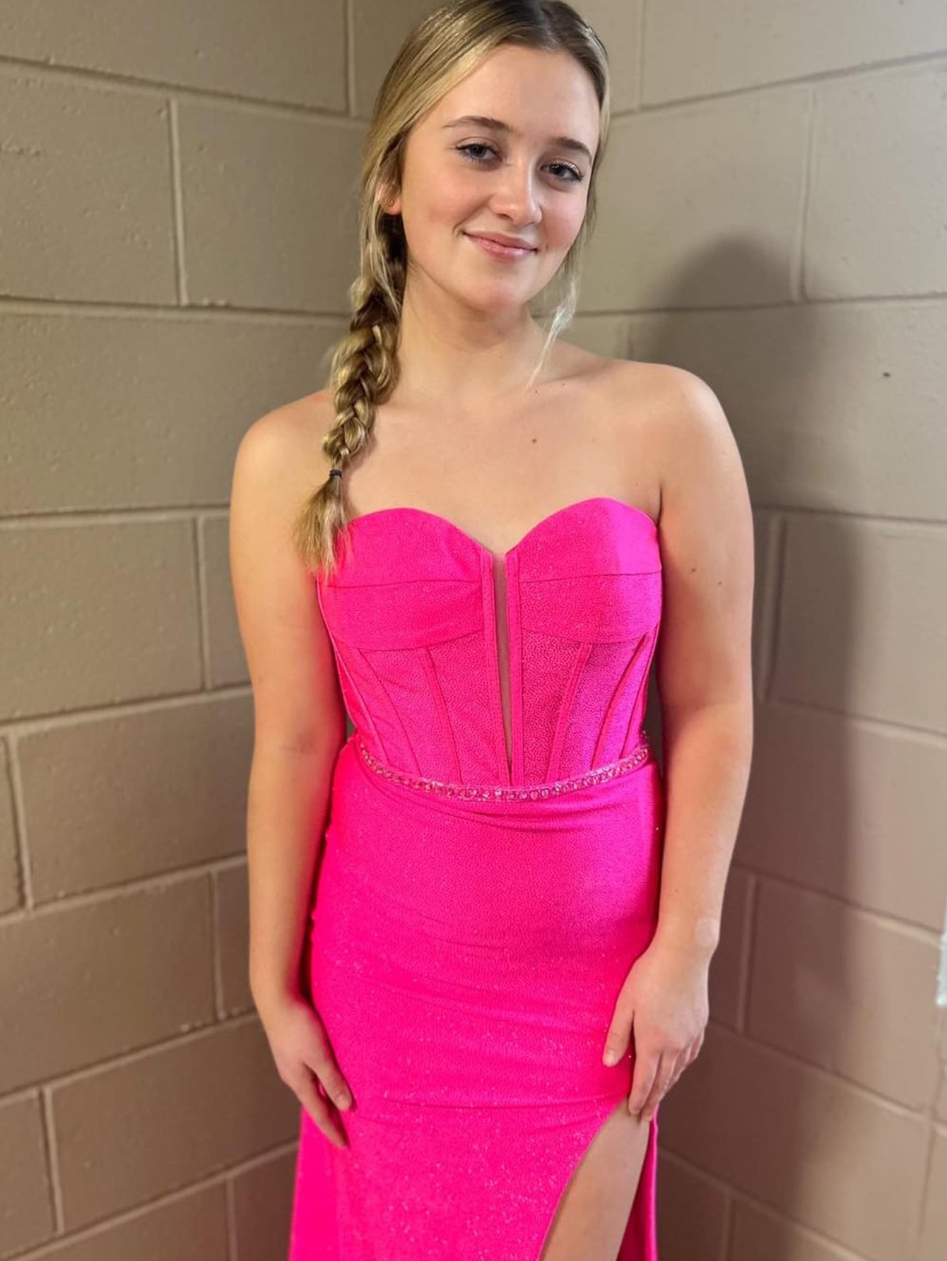 Vestido de fiesta largo ajustado sin tirantes de sirena con abertura