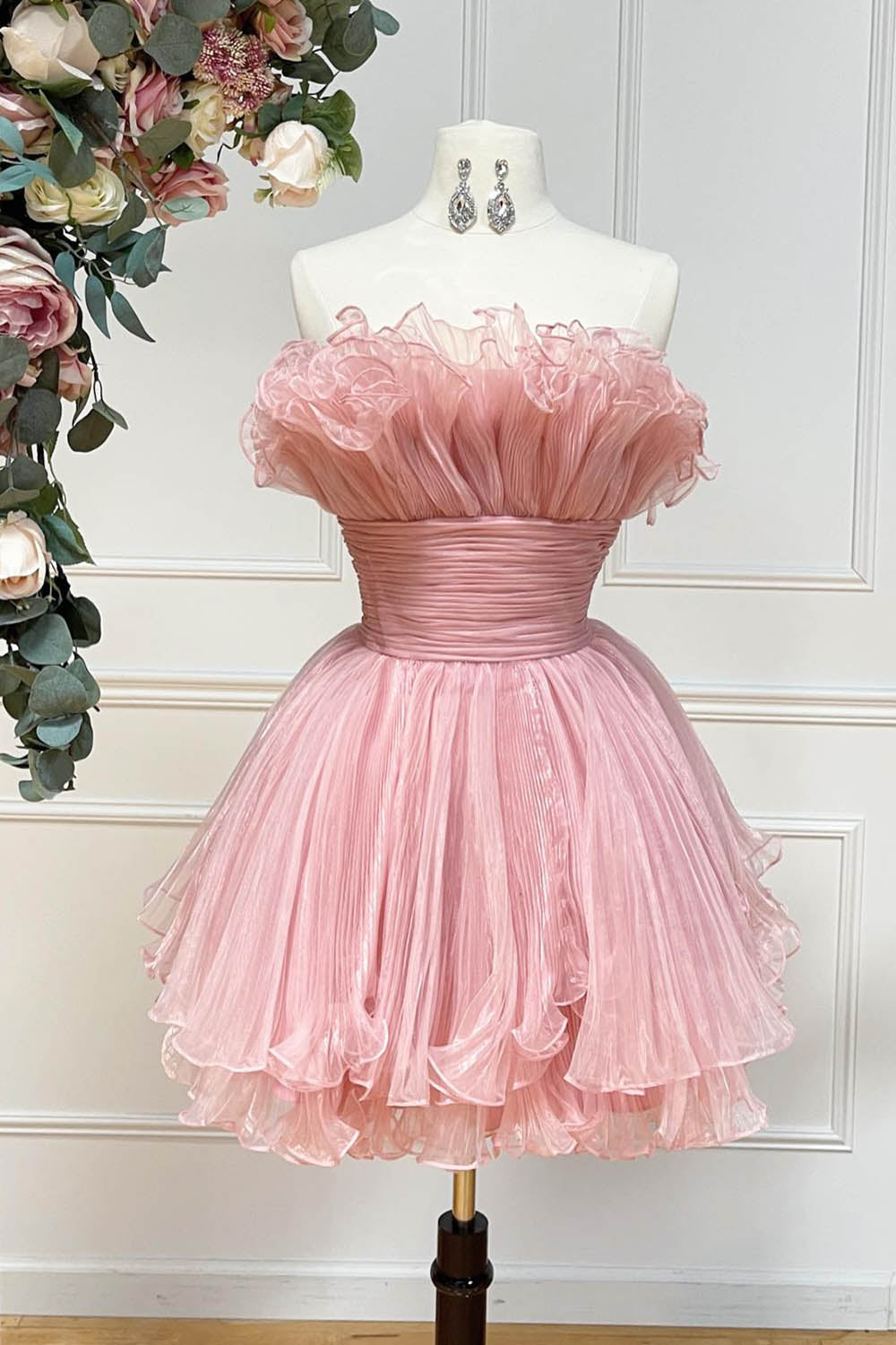 A-Linien-Kleid mit trägerlosem, gerüschten, kurzen Ärmeln