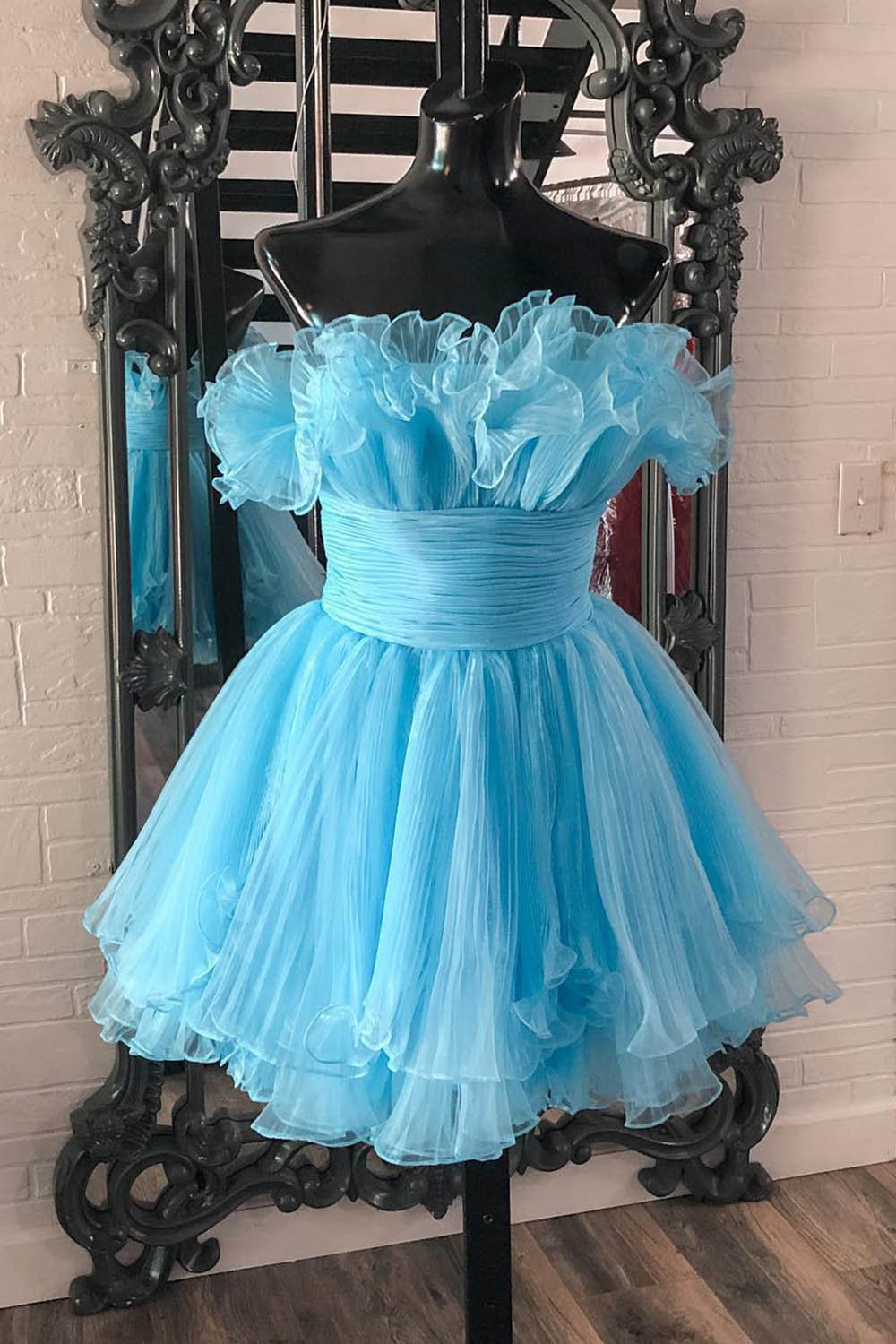 A-Linien-Kleid mit trägerlosem, gerüschten, kurzen Ärmeln