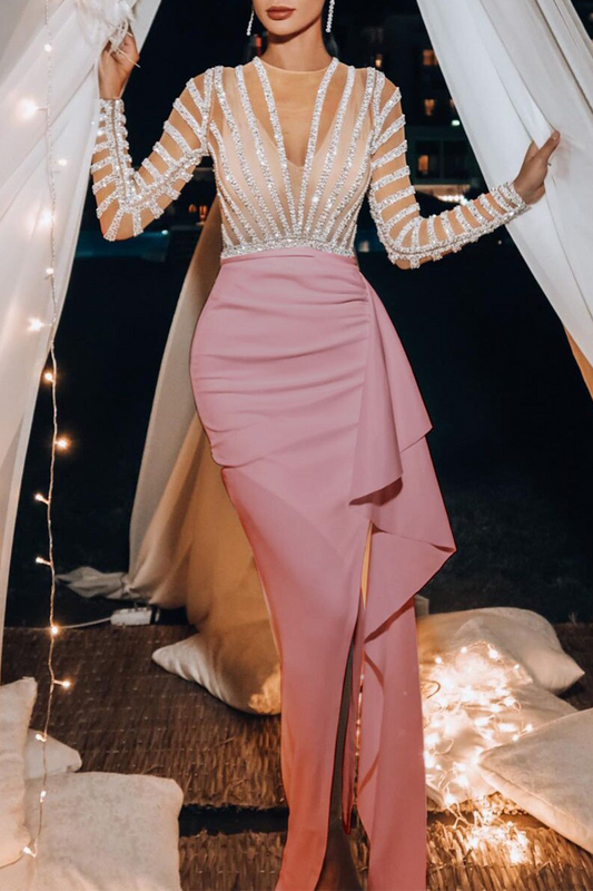 Elegante vestido de noche asimétrico transparente con cuello redondo