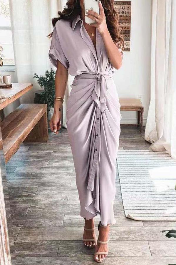 Tolles drapiertes Satinkleid im Button-Down-Stil