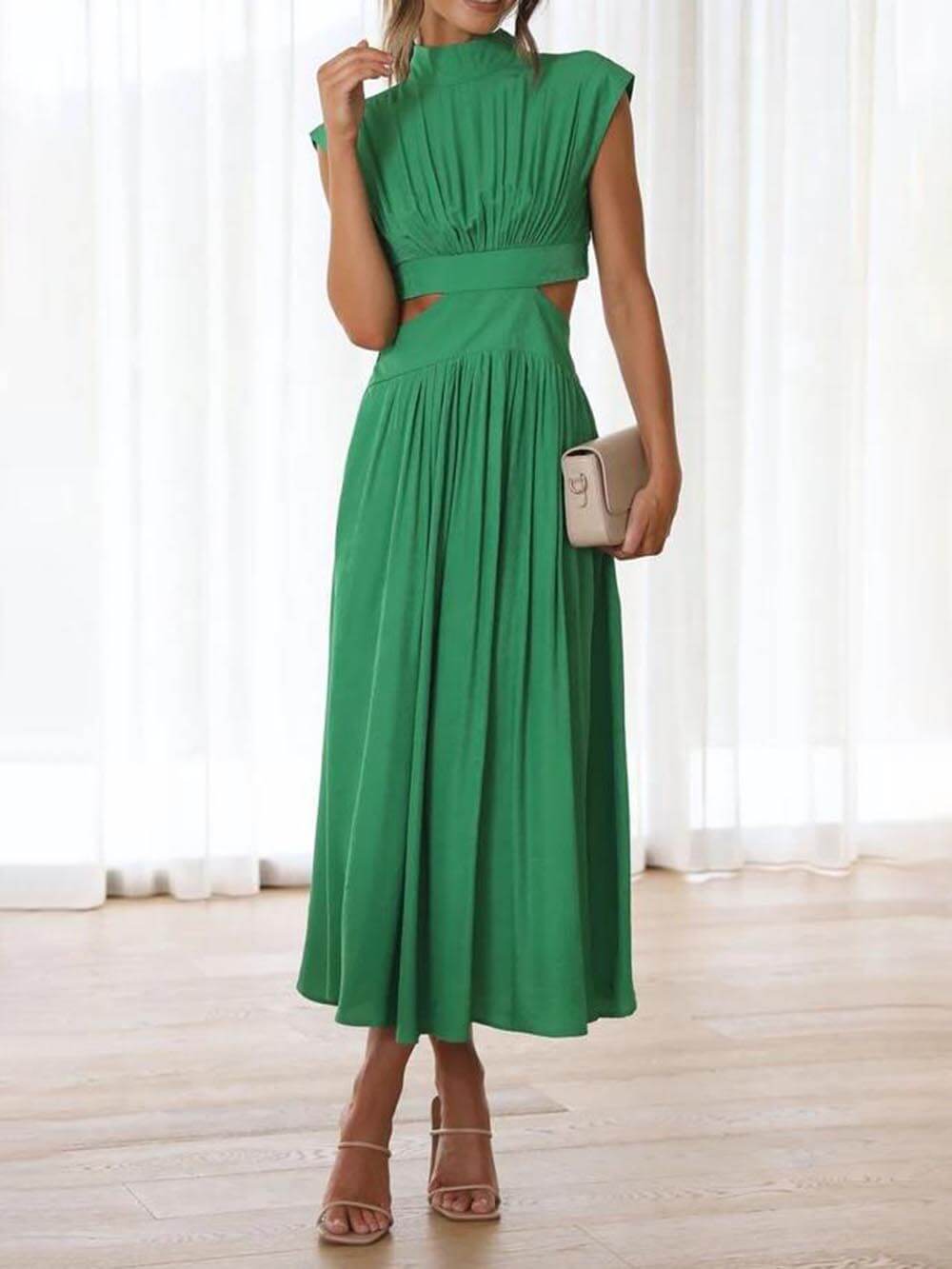 Urlaubs-Midikleid mit Cut-out an der Taille und Taschen