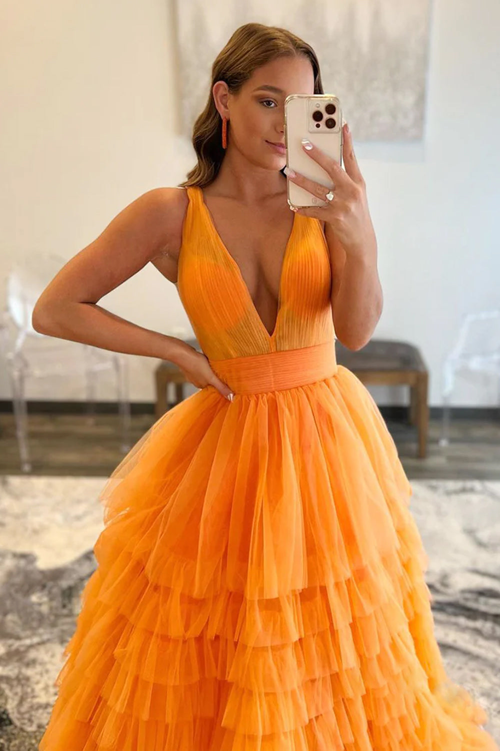 Roycebridal Reese | Vestido de fiesta largo de tul naranja con escote en V y corte A