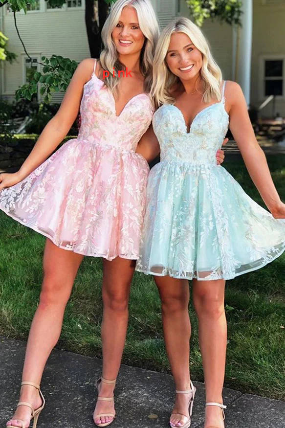 Vestido corto de encaje con tirantes finos y corte A para regreso a casa