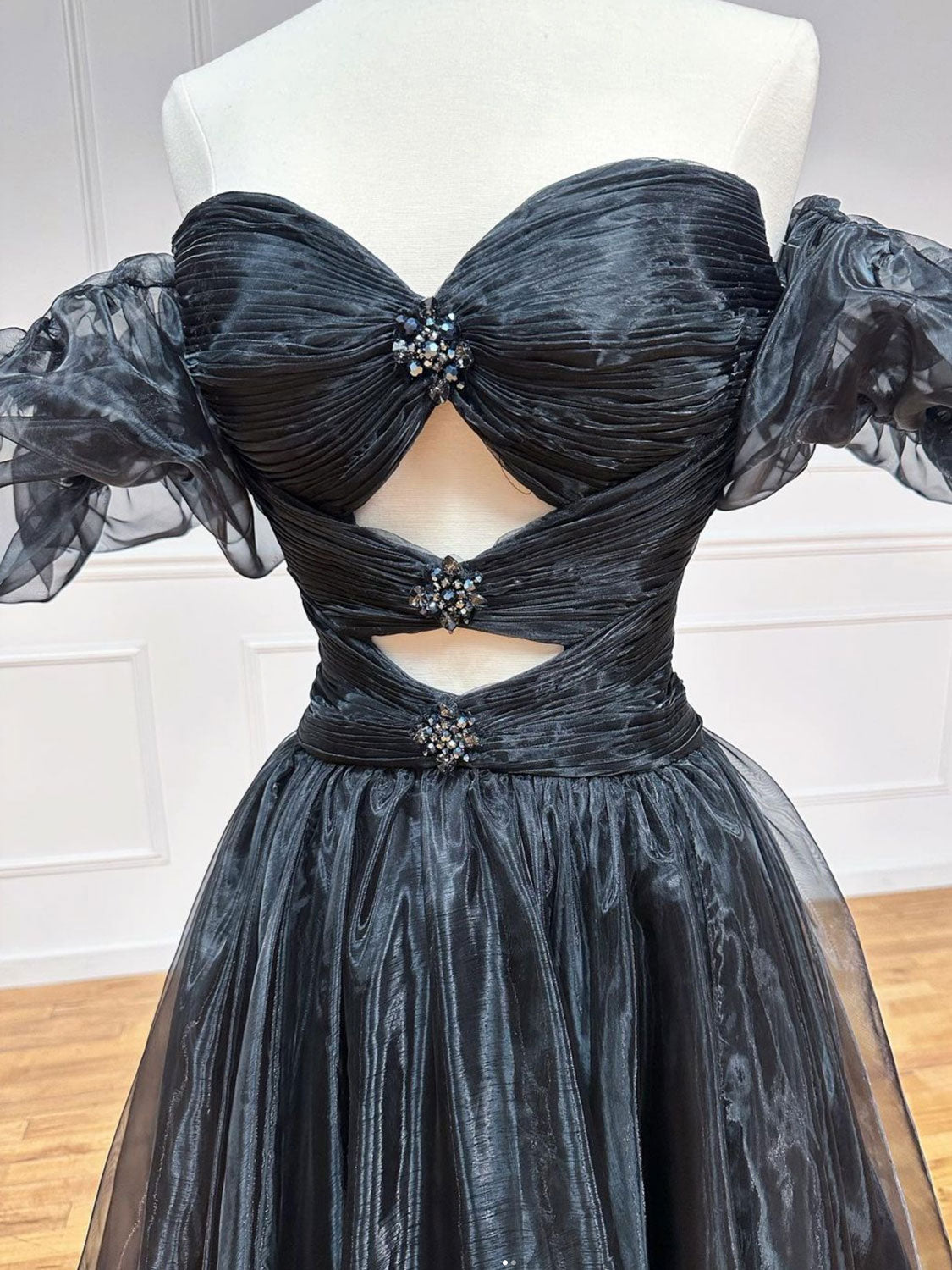Roycebridal Aspen | Vestido de fiesta largo de organza negra con corte en A