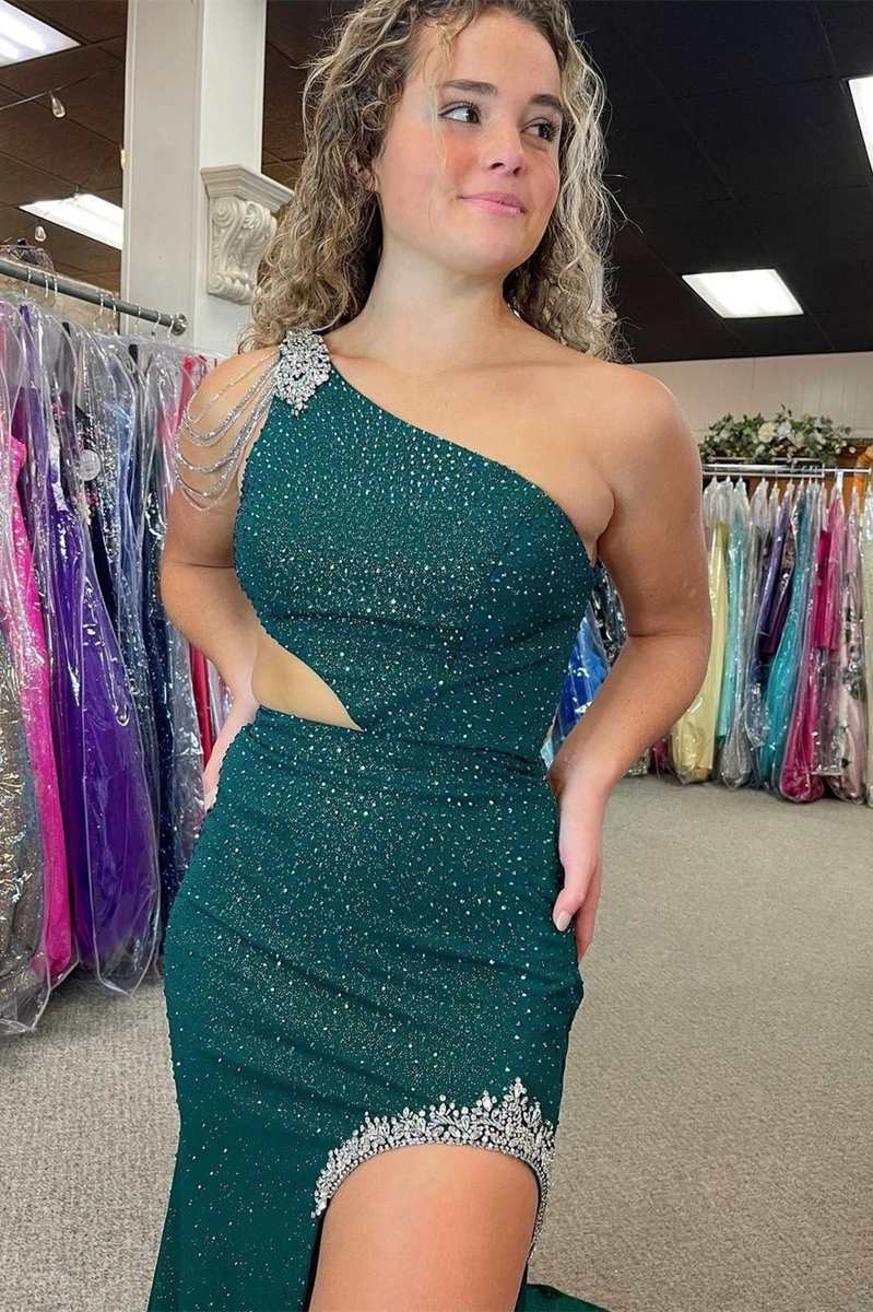 Vestido de fiesta largo de sirena con un solo hombro, cuentas y abertura en verde cazador