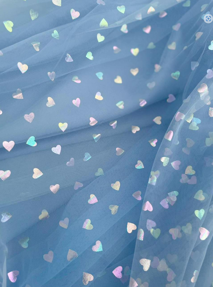 Vestido de fiesta hasta los tobillos con corsé, tirantes de lazo, tul y corazones brillantes
