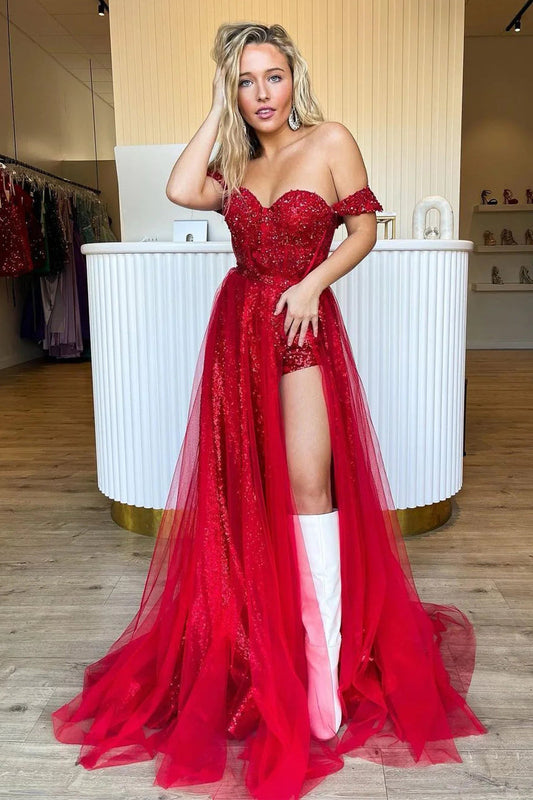 Schulterfreies langes Ballkleid mit roten Pailletten