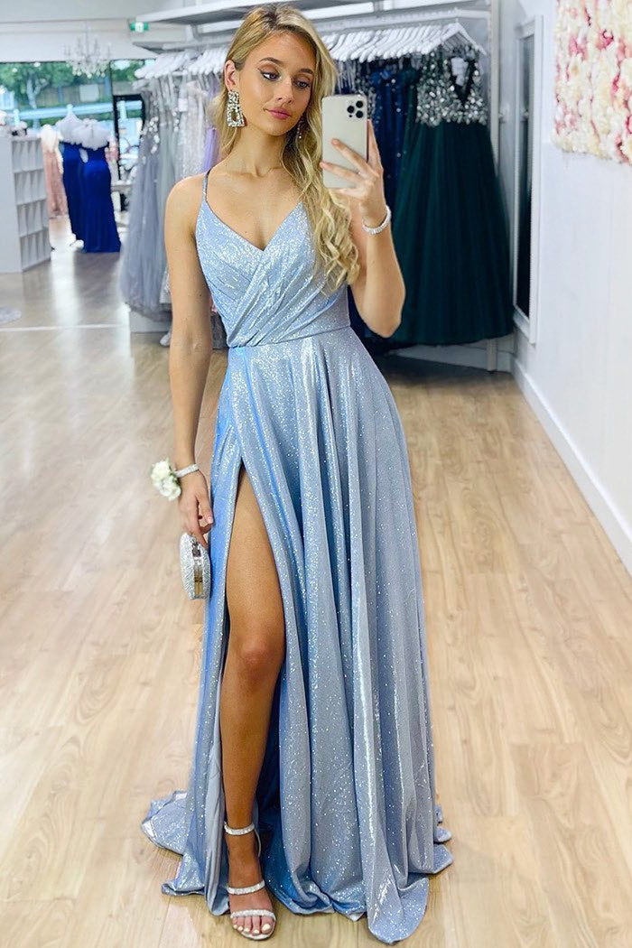 Vestido de fiesta largo azul con escote en V brillante y abertura