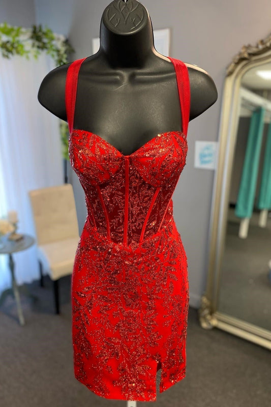 Vestido corto con escote en forma de corazón y encaje con lentejuelas