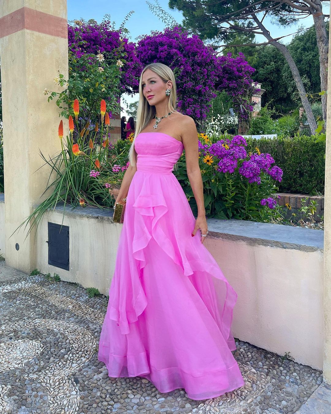 Hellrosa A-Linien-Ballkleid aus Organza ohne Träger