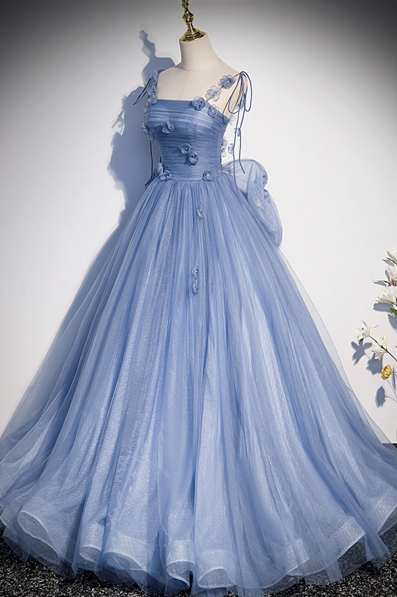 Tüll Langes A-Linien-Ballkleid Blaues Spaghettiträger-Partykleid mit Schleife