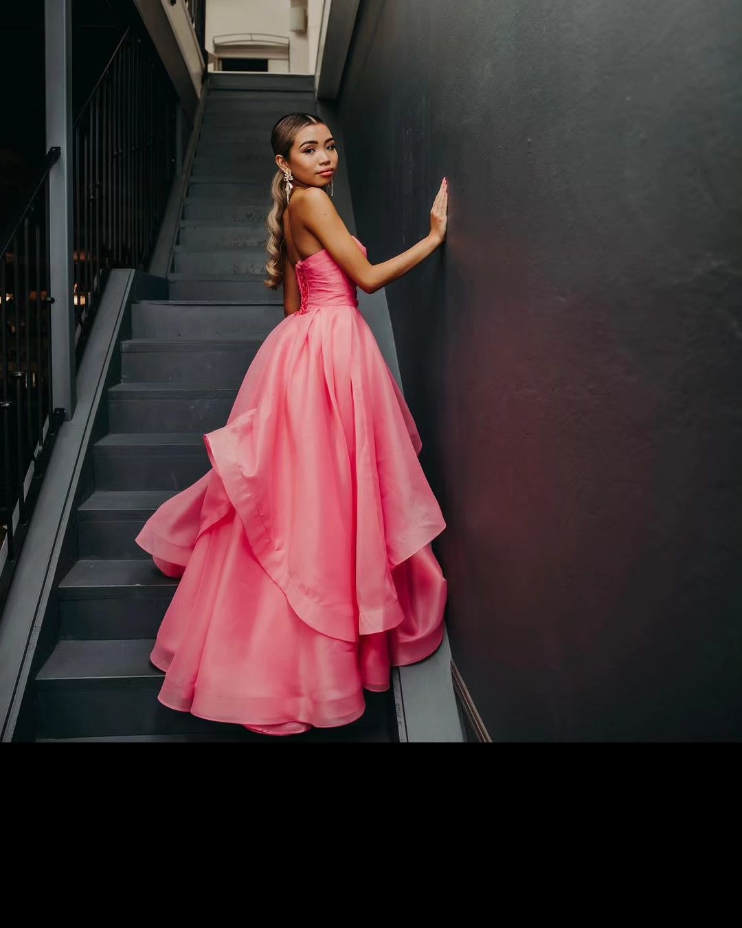 Hellrosa A-Linien-Ballkleid aus Organza ohne Träger