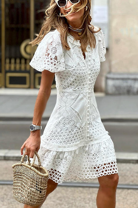 Vestido mini con botones y mangas abullonadas de encaje de crochet Sweet Valor