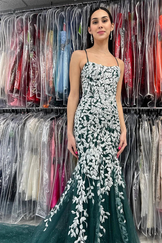 Vestido de fiesta de tul con encaje y tirantes finos de sirena