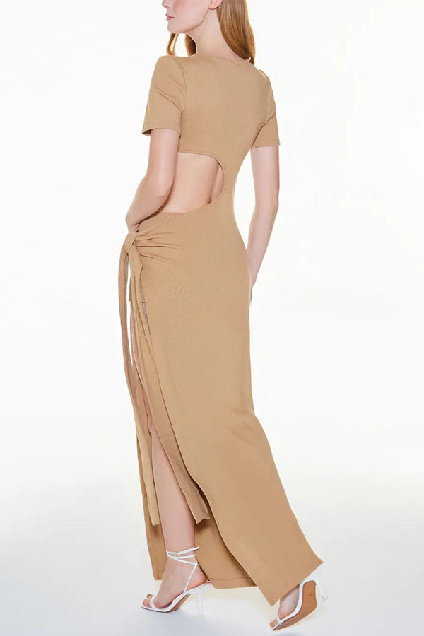Holiday Party Maxikleid aus Rippstrick mit Cut-out-Taillenträgern und Schlitz