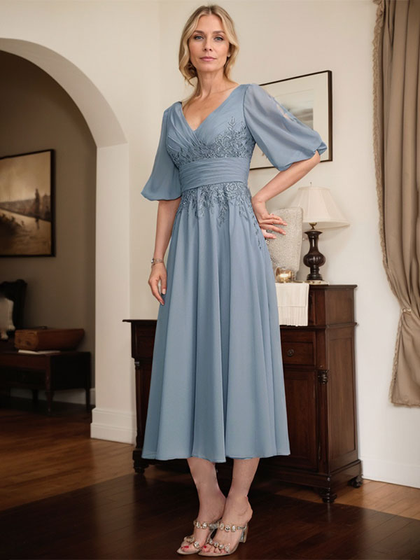 A-Linie V-Ausschnitt Wadenlanges Chiffon-Kleid für die Brautmutter mit Plissee
