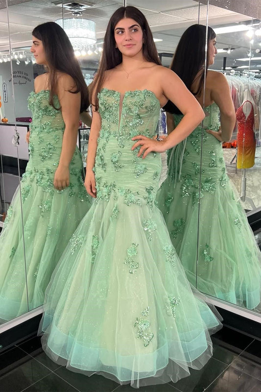 Vestido formal largo de corte trompeta sin tirantes con apliques verde salvia