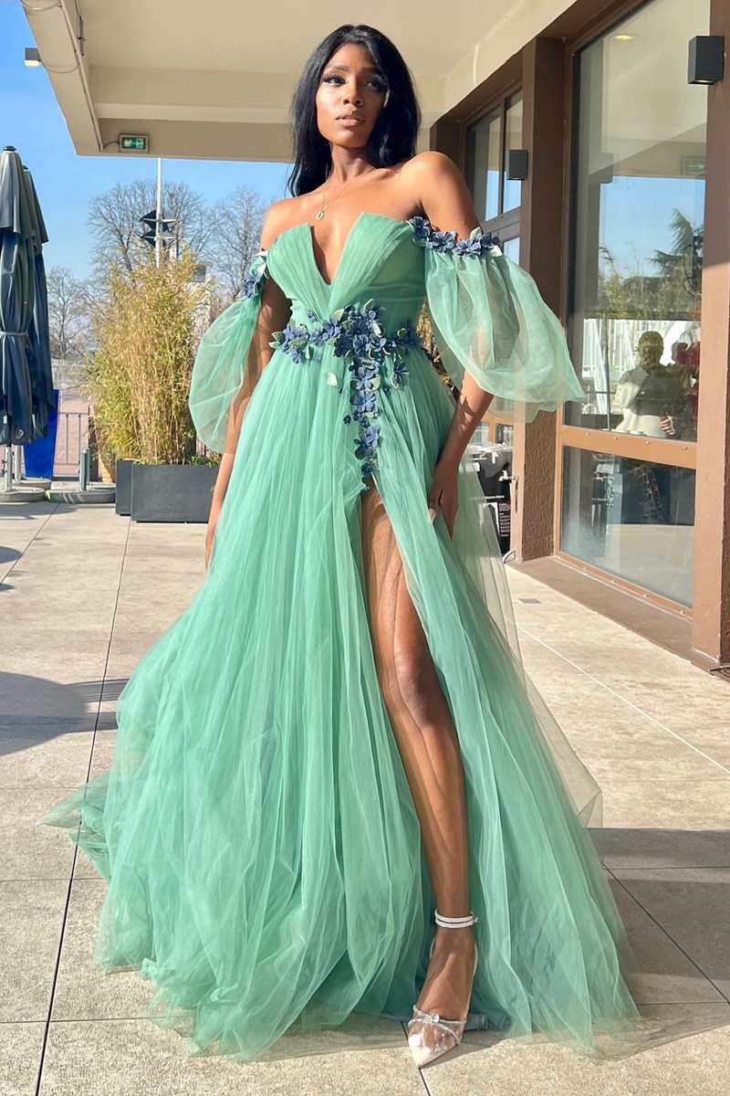 Schulterfreies, langes A-Linien-Ballkleid aus Tüll mit 3D-Blumenspitze