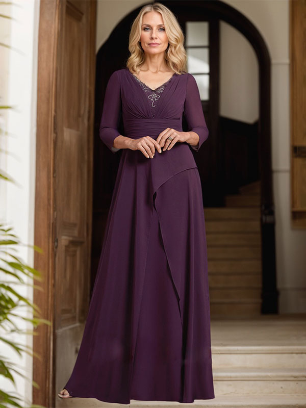 A-Linie, V-Ausschnitt, bodenlanges Chiffonkleid für die Brautmutter mit plissierter Perlenstickerei