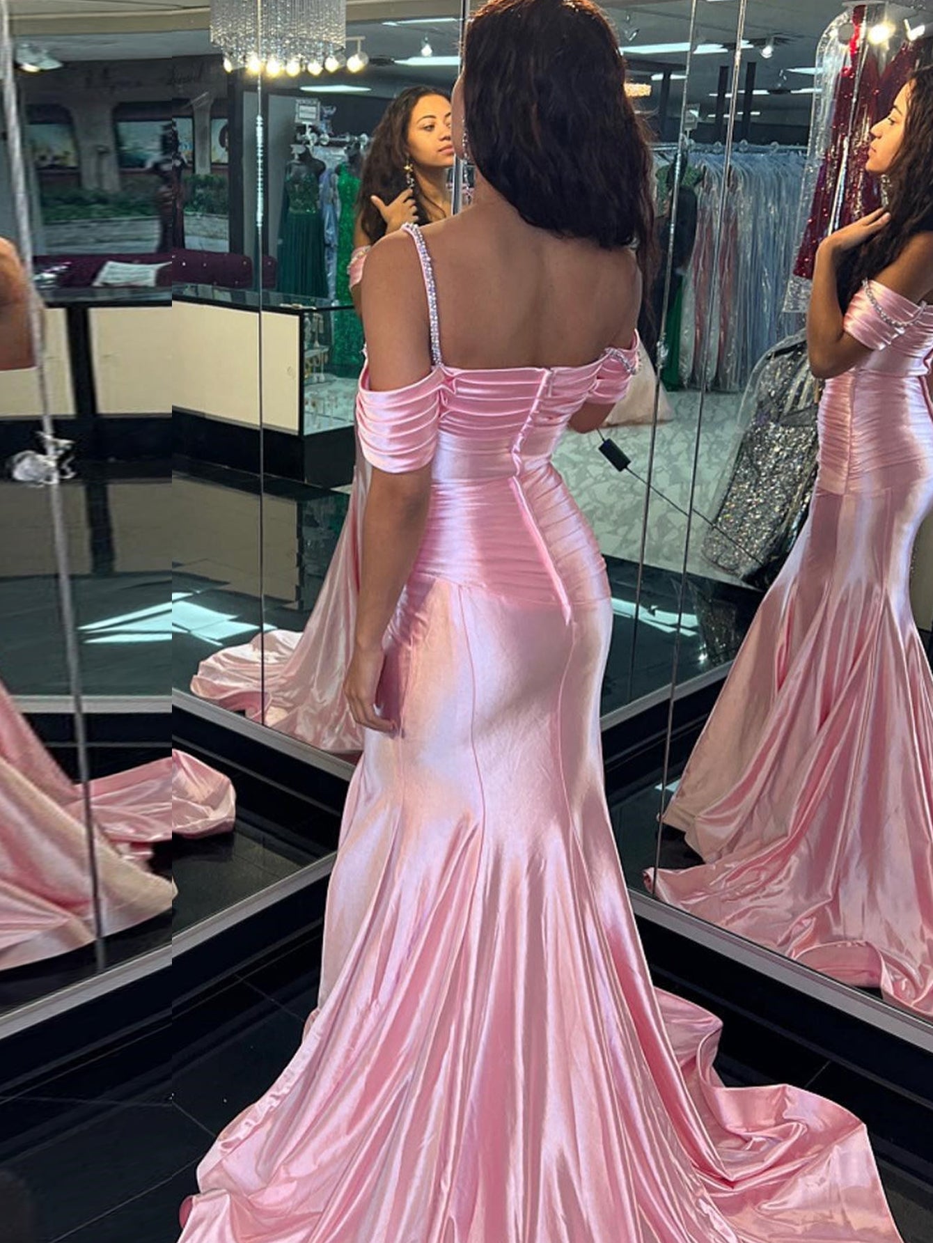Vestido de fiesta largo de sirena con cuello de corazón