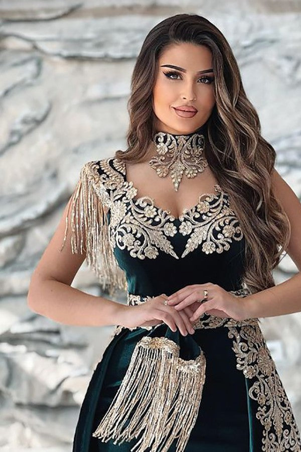 Elegantes schulterfreies Meerjungfrauen-Abendkleid mit V-Ausschnitt und Applikation