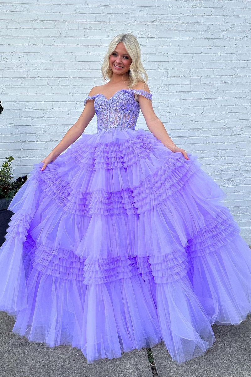 Vestido de fiesta largo de tul con hombros descubiertos y volantes en capas