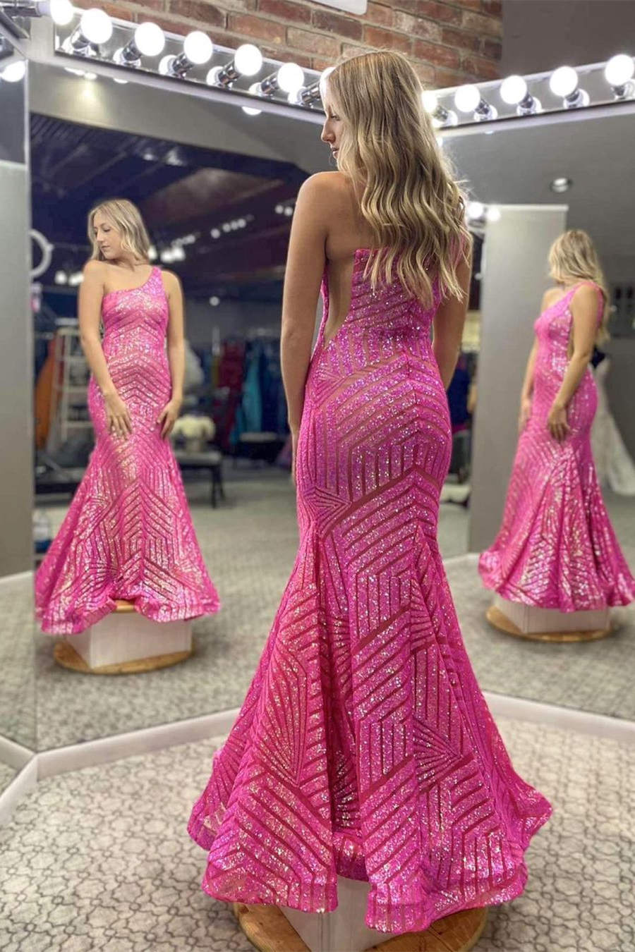 Vestido de fiesta de sirena con lentejuelas y un solo hombro
