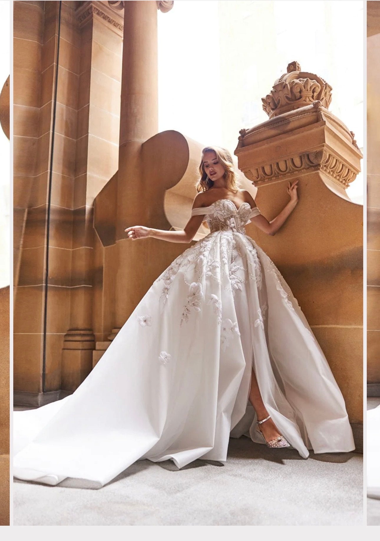 Vestido de novia largo con hombros descubiertos, apliques de lentejuelas y encaje con abertura