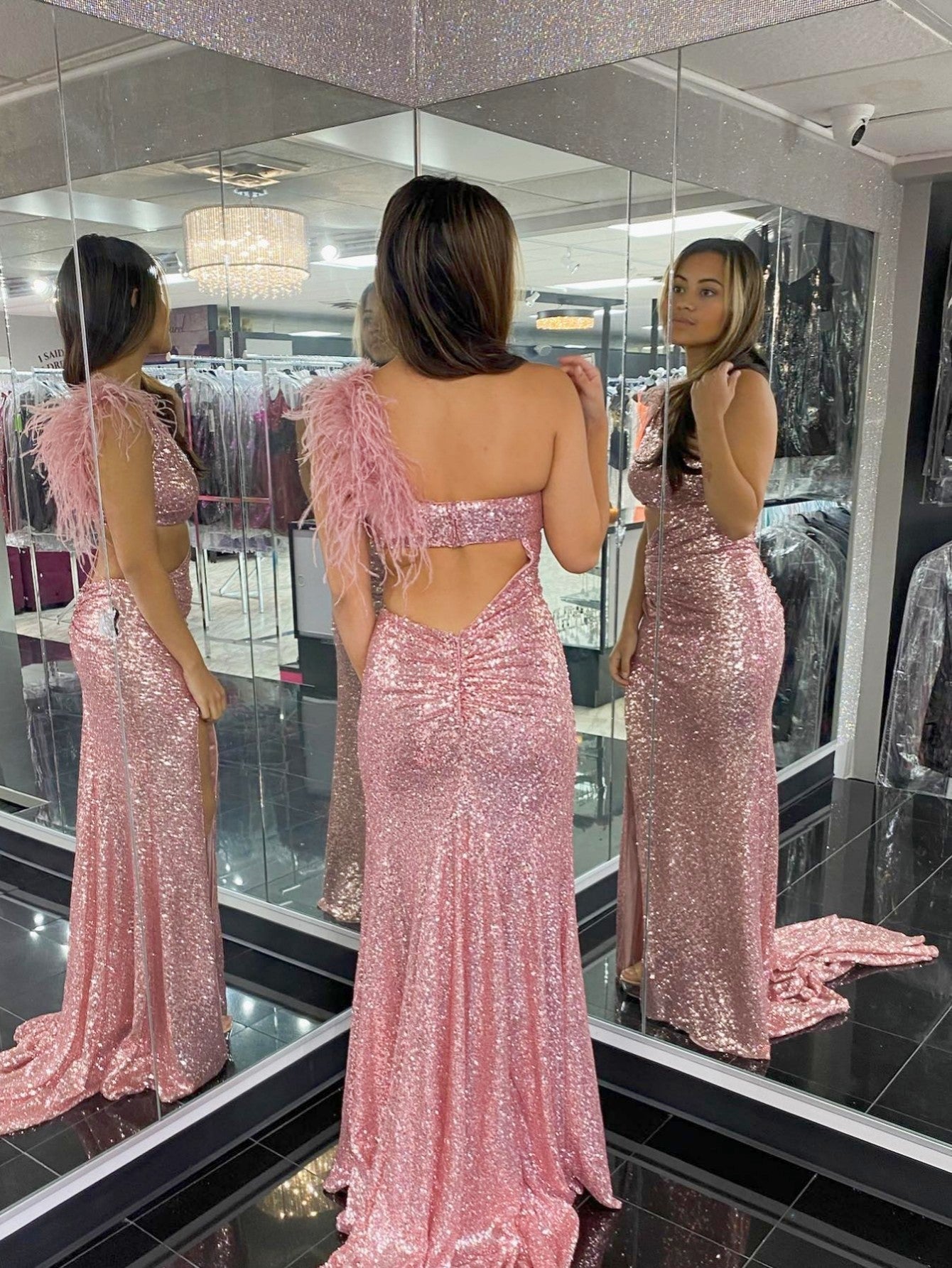 Vestido de fiesta de sirena negro único y brillante con un solo hombro