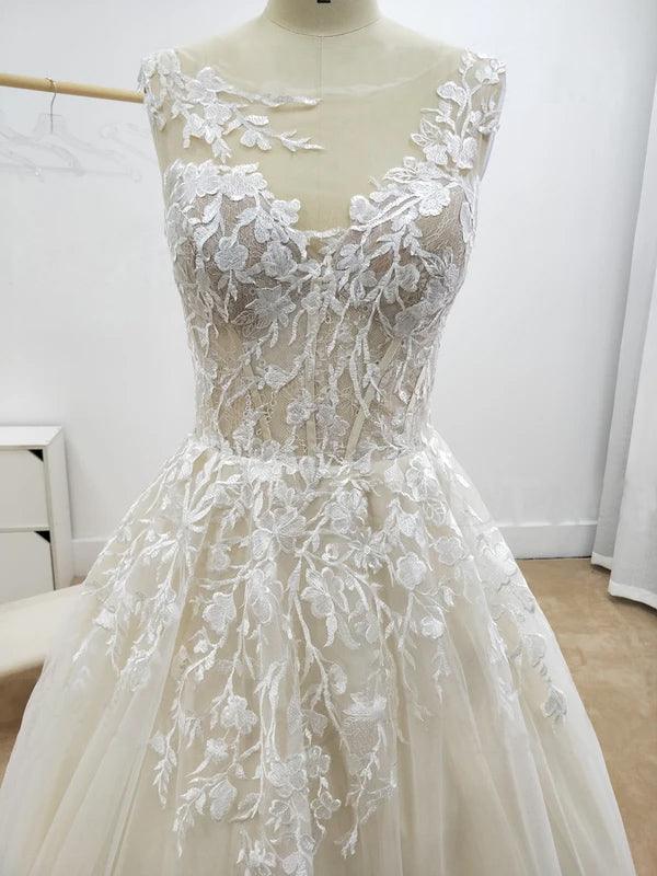A-Linie Blumenapplikationen Strand Brautkleider Rückenfreies Brautkleid