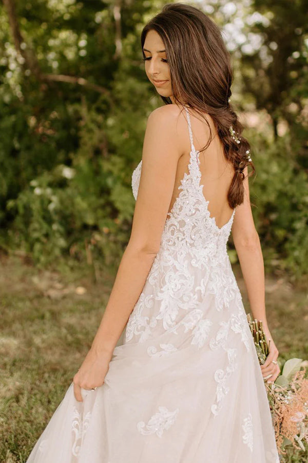 A-Line Spaghetti Straps Tulle Rustic Wedding Dress With Appliques