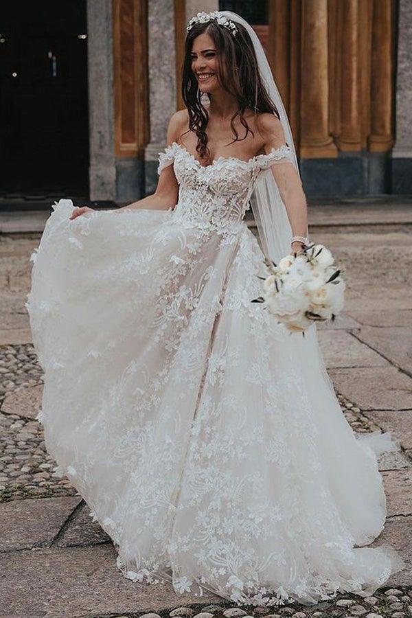 Ball Gown Off the Shoulder Tulle Wedding Dresses with Lace Appliques