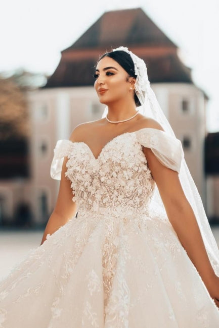 Wunderschöne lange schulterfreie ärmellose A-Linie Brautkleider mit Spitze