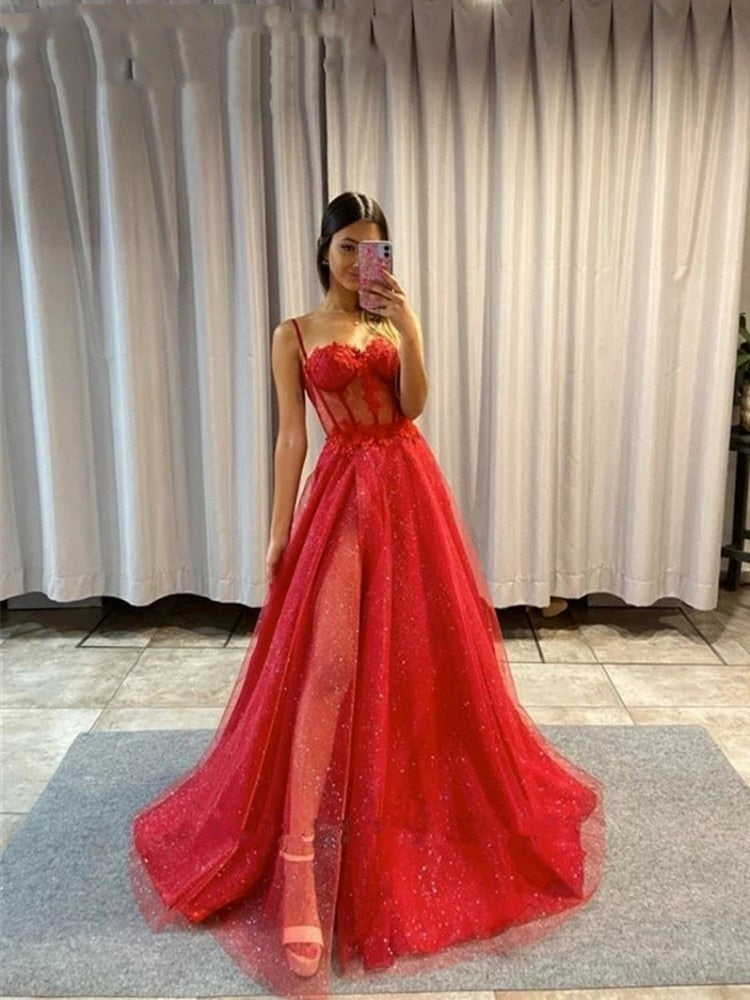 Vestido de fiesta de tul con purpurina y tirantes finos en forma de A