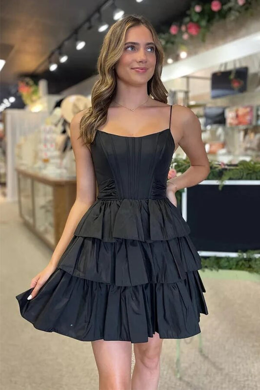 Vestidos de fiesta de satén negro con tirantes finos, corte A y lazo.