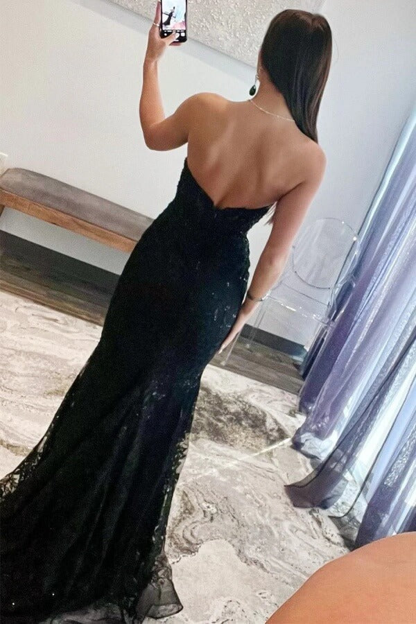 Vestido de fiesta largo con escote corazón, abertura en la espalda y apliques de encaje de sirena de tul