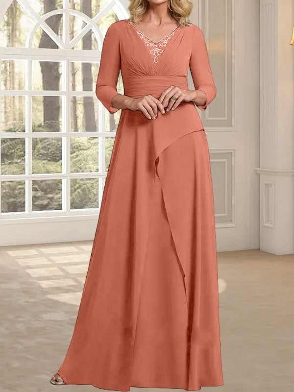 A-Linie, V-Ausschnitt, bodenlanges Chiffonkleid für die Brautmutter mit plissierter Perlenstickerei