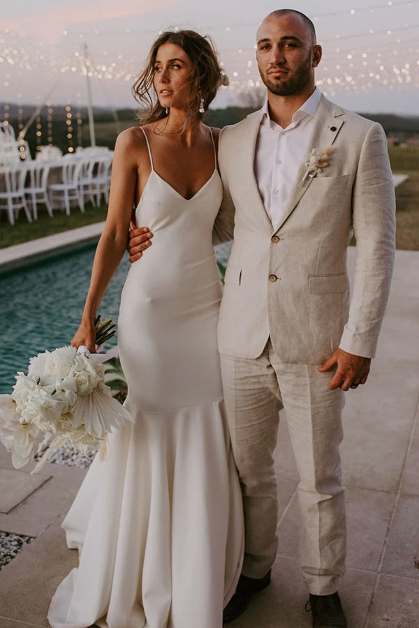 Classic Spaghetti Straps V-Neck Beach Simple Ivory Wedding Dress