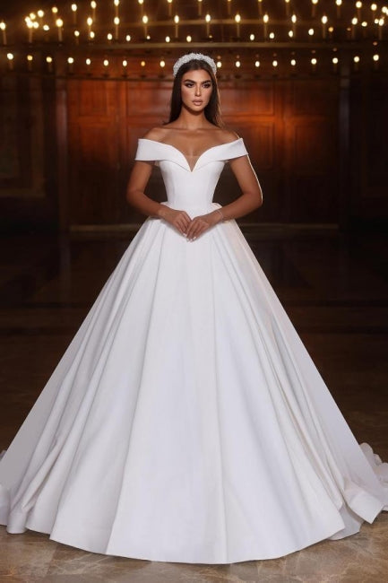 Elegantes langes A-Linien-Brautkleid aus Satin mit schulterfreiem V-Ausschnitt