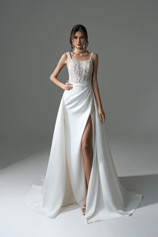 Elegantes Langes Weißes A-Linie Perlenbesetztes Spitzen-Brautkleid Mit Schlitz