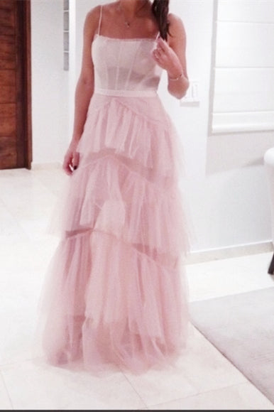 Vestido de fiesta de tul escalonado rosa intenso de princesa Roycebridal