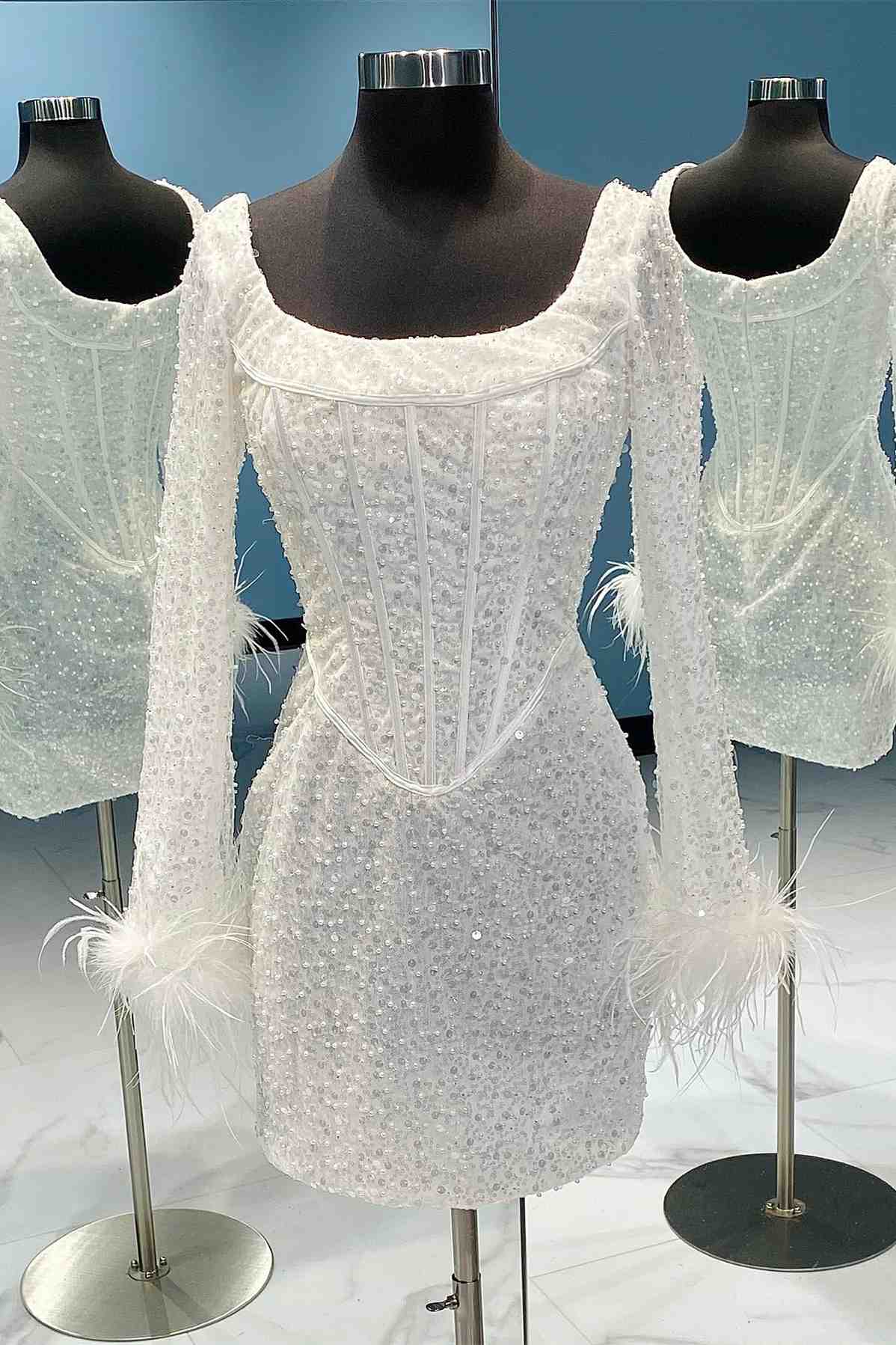 Vestido de fiesta con lentejuelas y mangas largas