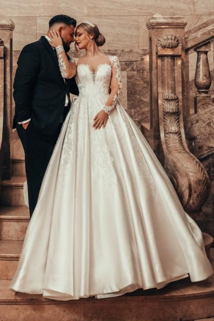 Wunderschöne Prinzessin A-Linie Satin Spitze Brautkleider mit langen Ärmeln
