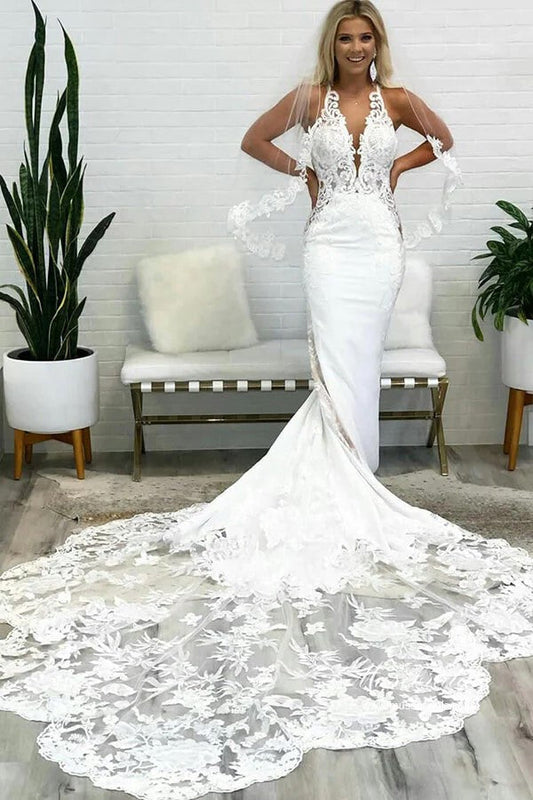 Hermosos vestidos de novia de encaje con escote en V profundo y espalda descubierta de sirena
