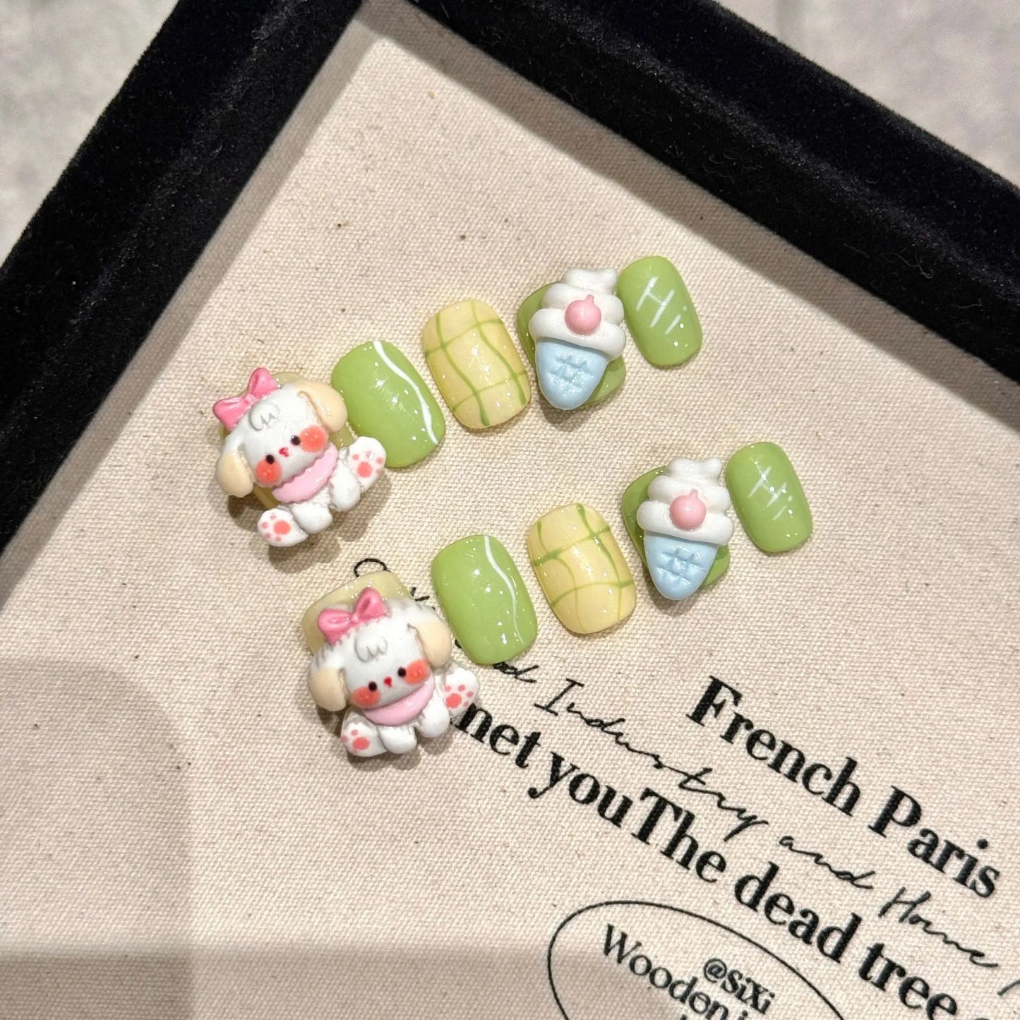 High Quality Cute Short Nails Pure Hand-painted 3D Cartoon Press on Nails