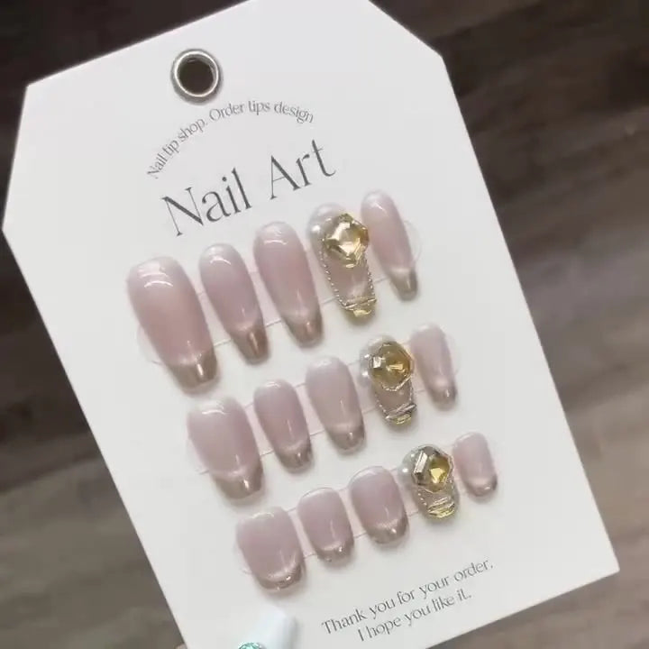 Venta caliente 3D Diseño de Arte de Uñas Gel Accesorios de Uñas de Moda Ojo de Gato Nude Uñas Presionadas